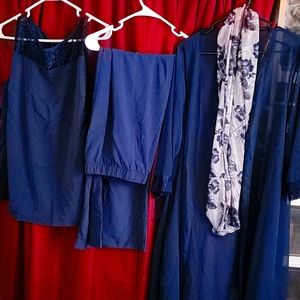 Three piece Pants suit with With top cover and scpretty, very pretty pretty blue